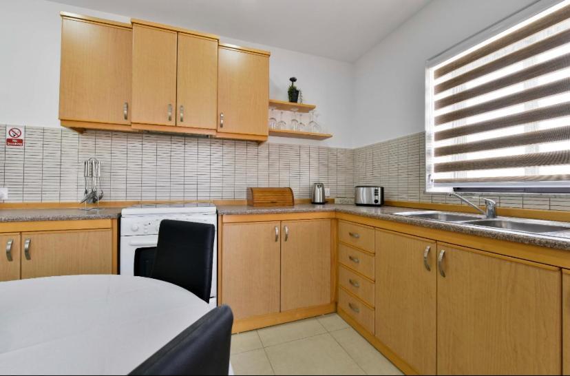Sea View Apartment บีร์เซบบูจา ภายนอก รูปภาพ