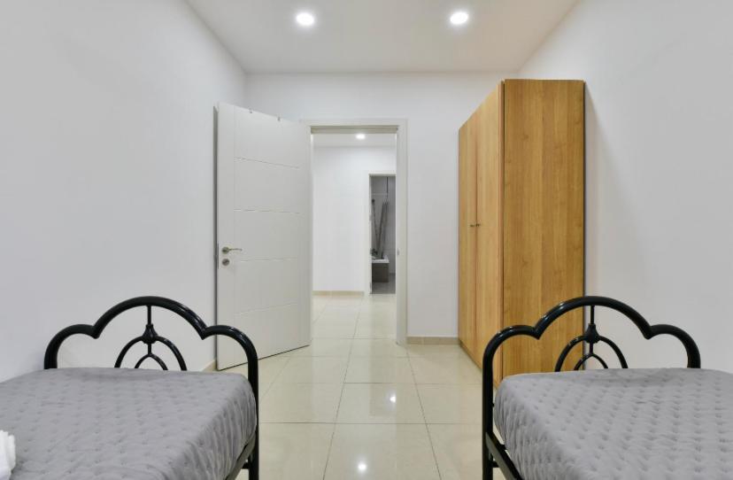 Sea View Apartment บีร์เซบบูจา ภายนอก รูปภาพ